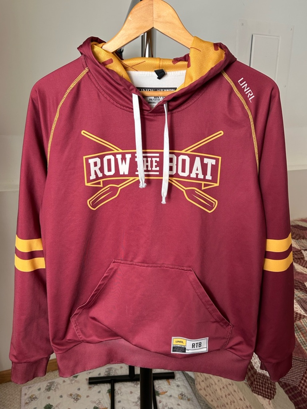 UNRL Silk Series Minnesota Gophers Football Hoodie Sweatshirt Youth Large